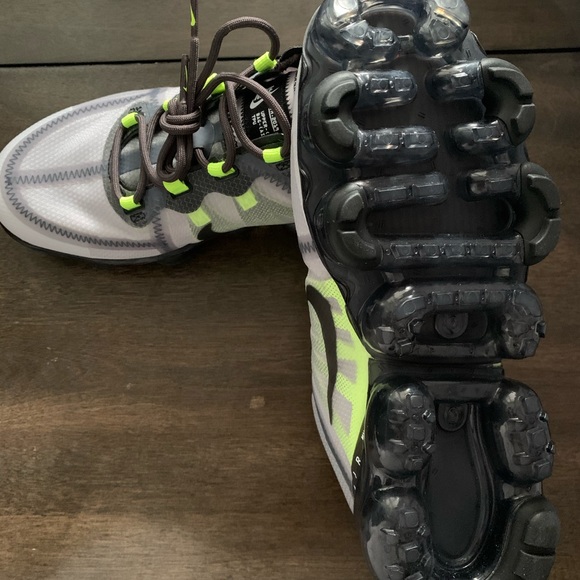 Vapormax 2019 LX - Picture 2 of 3